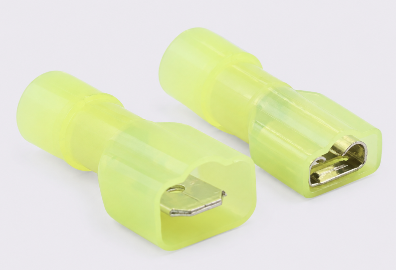 Female fully insulated yellow spade terminal (ea)