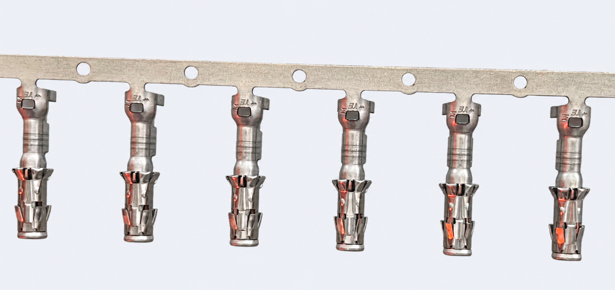 Hella Weatherproof 7-Pin Trailer Socket - Crimp Socket Contact